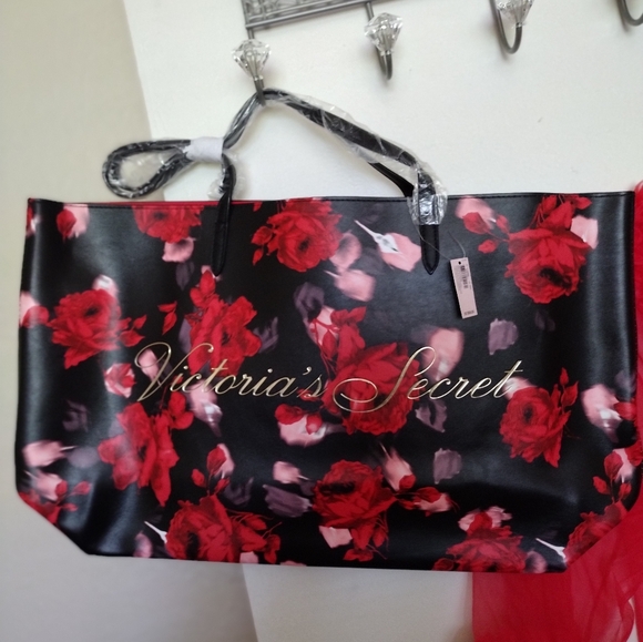 Bundle Deal Woman's Brand New Victoria Secret's Tote/ Vintage Sheer Red Robe - Picture 2 of 4